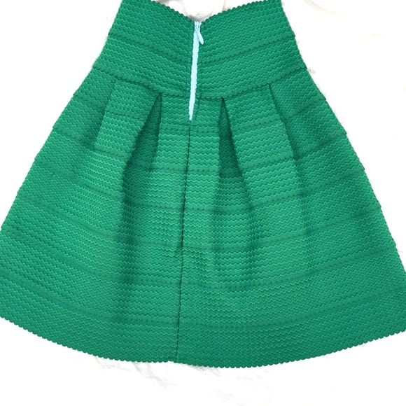 Anthropologie "Girls from Savoy" women's ponte bell skirt green XS/S, stretch - Picture 2 of 14